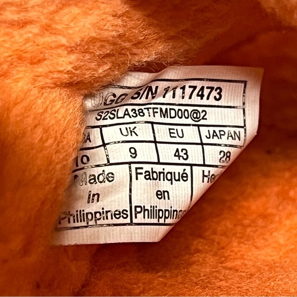 Ugg Fluff You Slipper - Picture 7 of 7